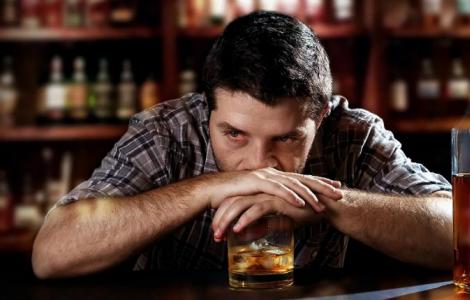 Как помочь алкоголику, если он не хочет лечиться сам